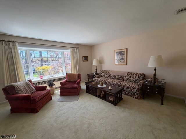 618 Fairway Dr, Union Twp., NJ 07083