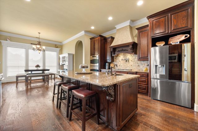 7001 Diamond Oaks Drive, Mansfield, TX 76063