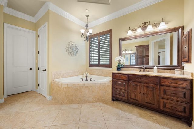 7001 Diamond Oaks Drive, Mansfield, TX 76063