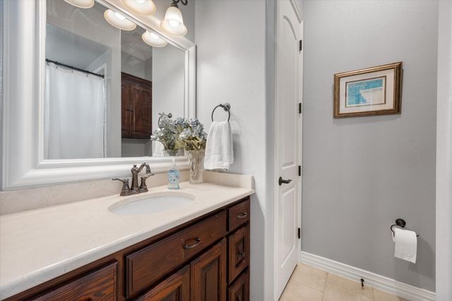 7001 Diamond Oaks Drive, Mansfield, TX 76063