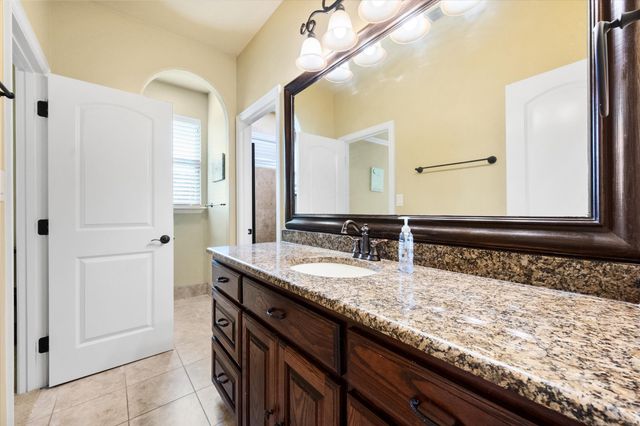 7001 Diamond Oaks Drive, Mansfield, TX 76063