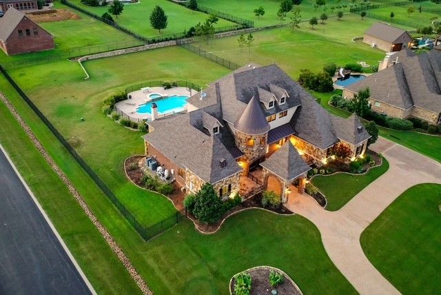 7001 Diamond Oaks Drive, Mansfield, TX 76063