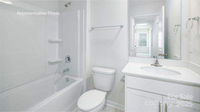 1111 37th Avenue Lane NE, Hickory, NC 28601