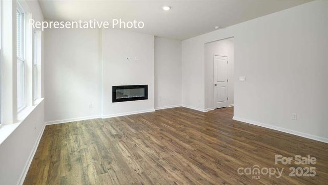 1111 37th Avenue Lane NE, Hickory, NC 28601