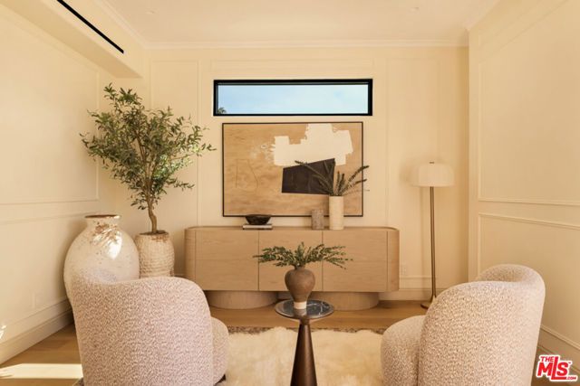 435 N Laurel Avenue, Los Angeles, CA 90048