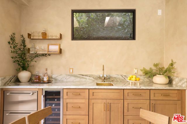 435 N Laurel Avenue, Los Angeles, CA 90048