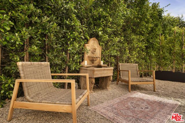 435 N Laurel Avenue, Los Angeles, CA 90048