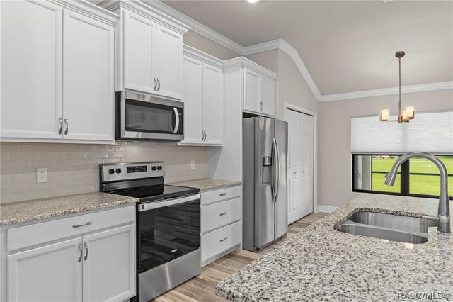 295 E Cumberland Court, Hernando, FL 34442