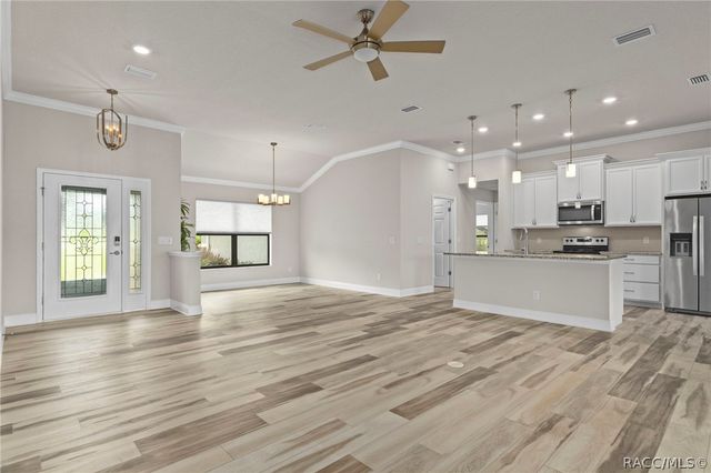 295 E Cumberland Court, Hernando, FL 34442