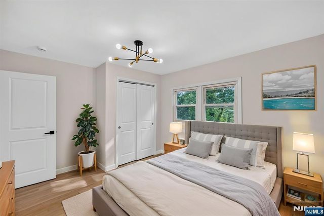 340 Northwood Way, Palisades Park, NJ 07650