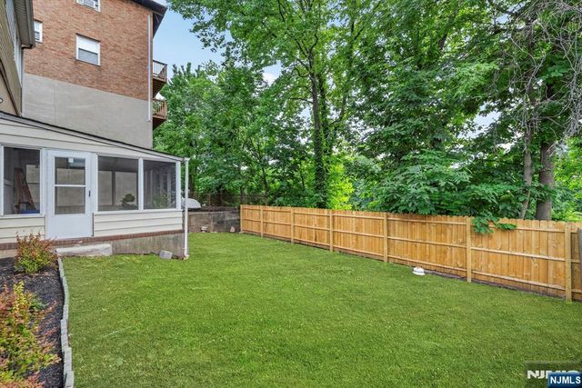 340 Northwood Way, Palisades Park, NJ 07650