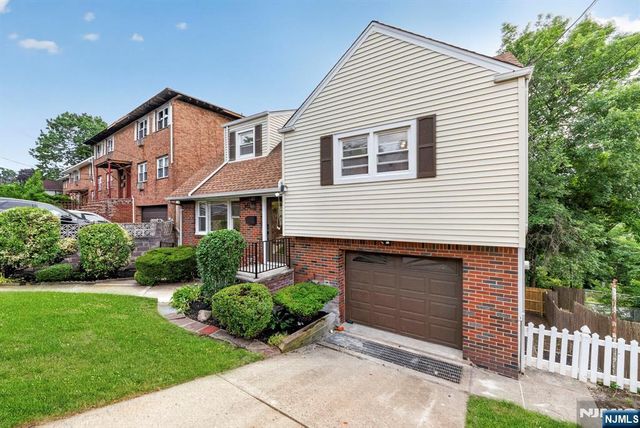 340 Northwood Way, Palisades Park, NJ 07650