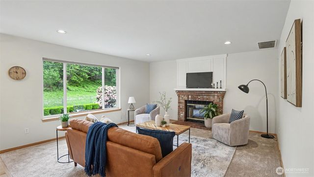 22771 SE 277th Place, Maple Valley, WA 98038