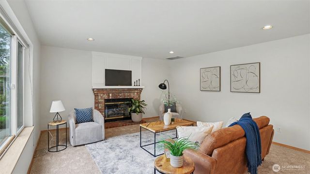 22771 SE 277th Place, Maple Valley, WA 98038
