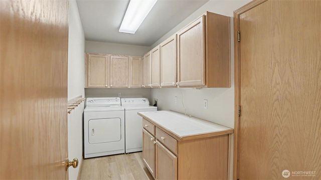 22771 SE 277th Place, Maple Valley, WA 98038