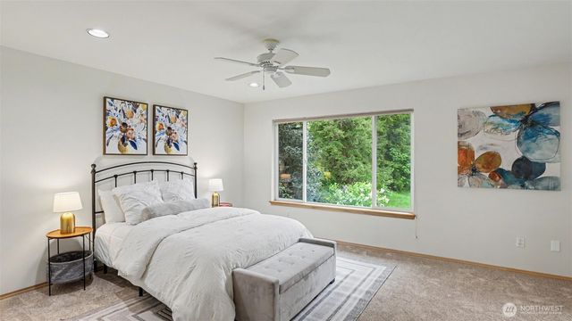 22771 SE 277th Place, Maple Valley, WA 98038