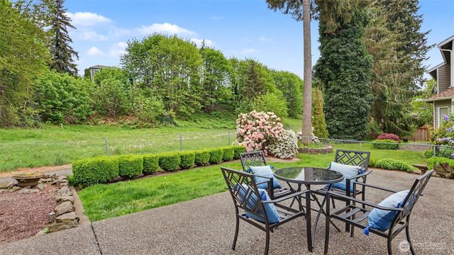 22771 SE 277th Place, Maple Valley, WA 98038
