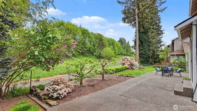 22771 SE 277th Place, Maple Valley, WA 98038