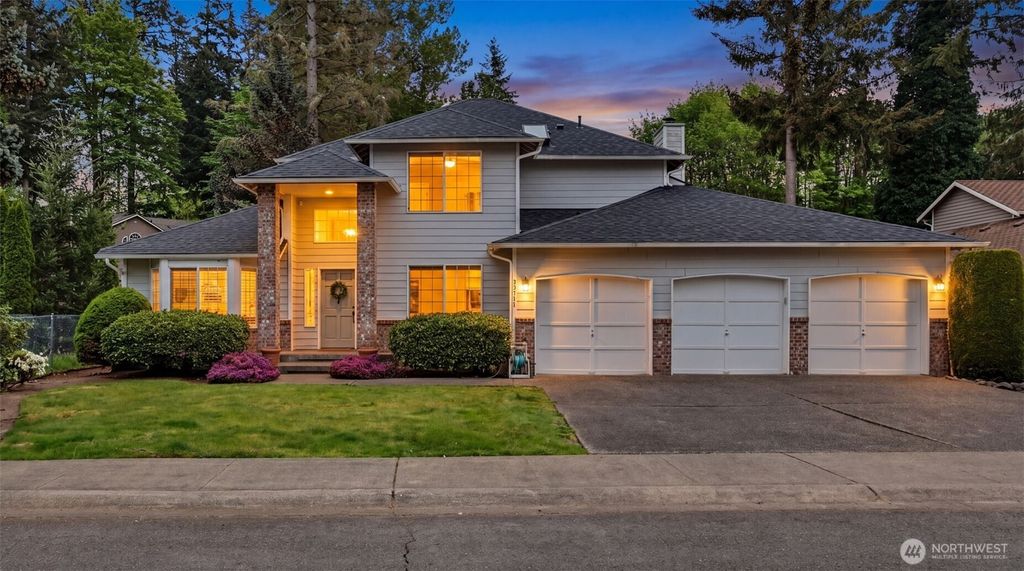 22771 SE 277th Place, Maple Valley, WA 98038