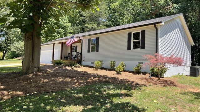 6411 Narramore Way, Lula, GA 30554