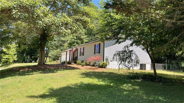 6411 Narramore Way, Lula, GA 30554