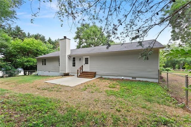 6411 Narramore Way, Lula, GA 30554