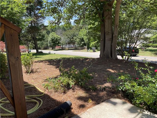 6411 Narramore Way, Lula, GA 30554