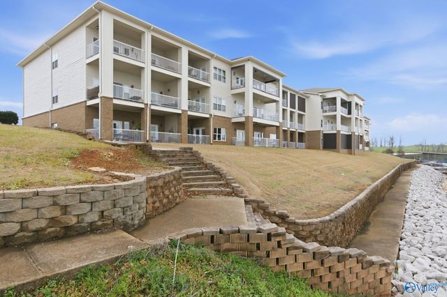 6122 Bay Village Drive 204, Athens, AL 35611