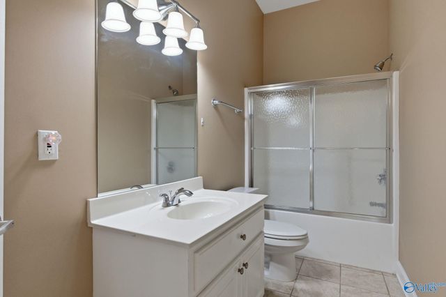 6122 Bay Village Drive 204, Athens, AL 35611