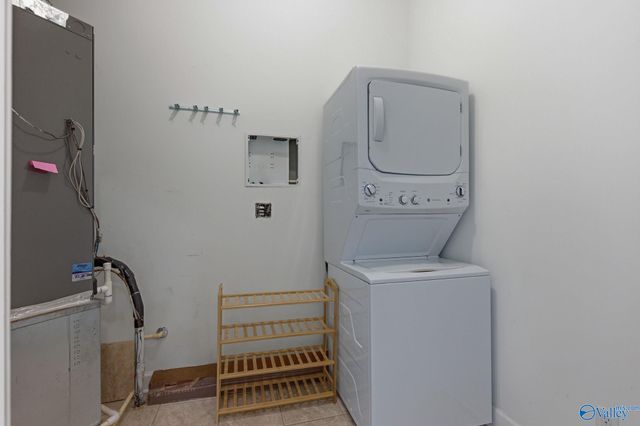 6122 Bay Village Drive 204, Athens, AL 35611