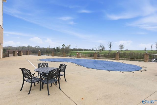 6122 Bay Village Drive 204, Athens, AL 35611