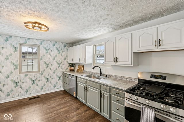 1215 S Chester Avenue, Indianapolis, IN 46203