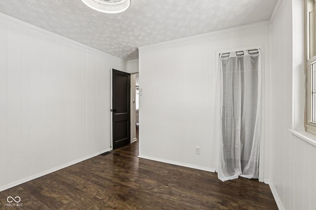 1215 S Chester Avenue, Indianapolis, IN 46203