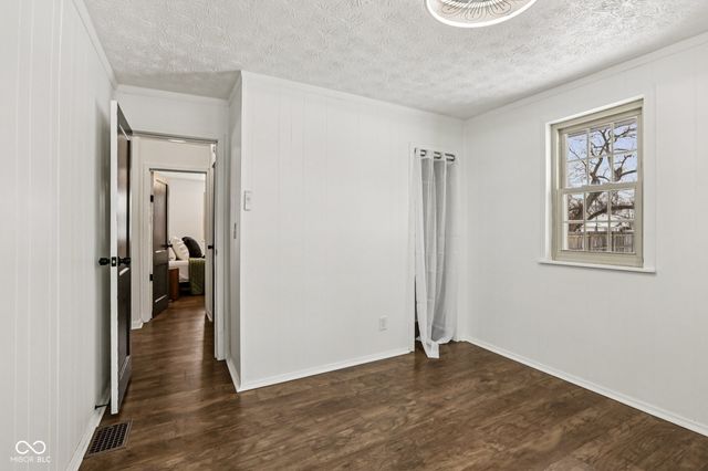 1215 S Chester Avenue, Indianapolis, IN 46203