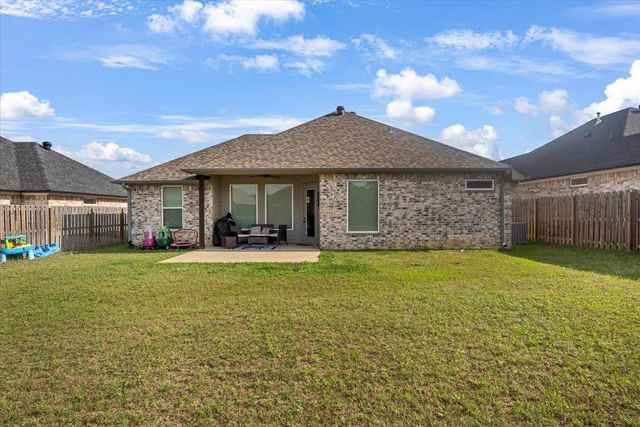 1802 Forestdale Boulevard, Whitehouse, TX 75791