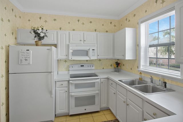 6015 Catalina Dr Unit 921, North Myrtle Beach, SC 29582