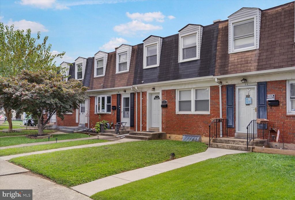 36 BLADEN ROAD, Essex, MD 21221
