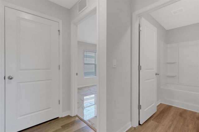 5831 SILVER MOONLIGHT DRIVE, Palmetto, FL 34221