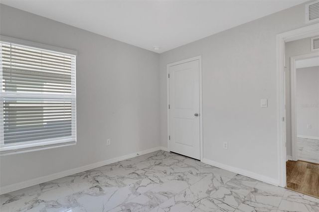 5831 SILVER MOONLIGHT DRIVE, Palmetto, FL 34221