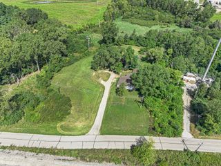 300 Cleveland Street, Chelsea, MI 48118