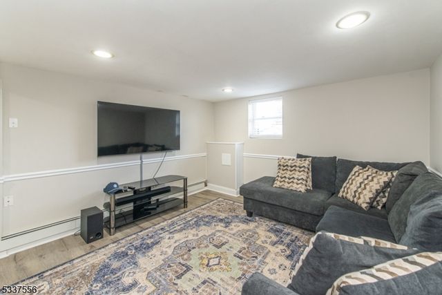 36 Mountain View Ave, Washington Twp., NJ 07853