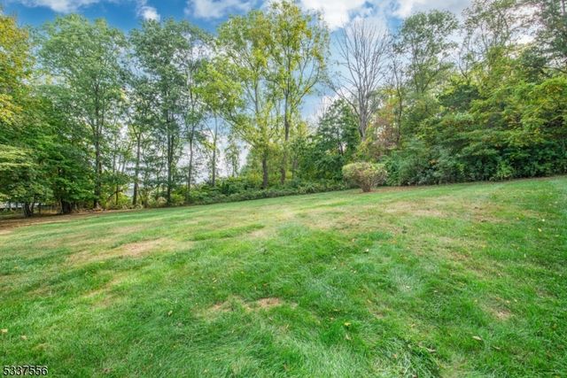 36 Mountain View Ave, Washington Twp., NJ 07853