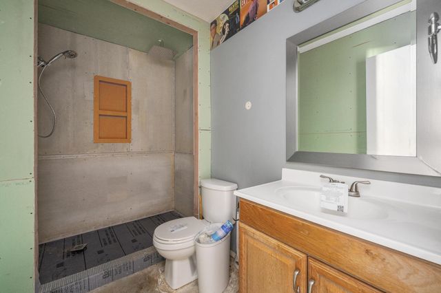 222 S Sunflower St, Rose Hill, KS 67133