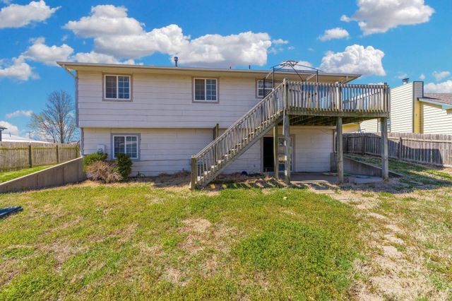 222 S Sunflower St, Rose Hill, KS 67133