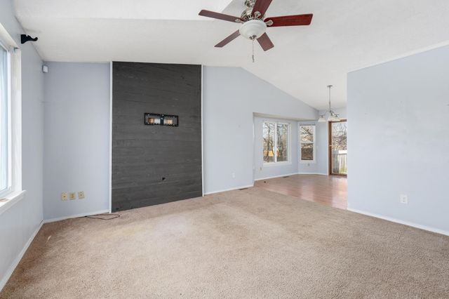 222 S Sunflower St, Rose Hill, KS 67133