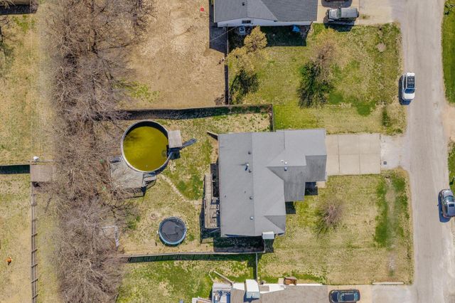 222 S Sunflower St, Rose Hill, KS 67133