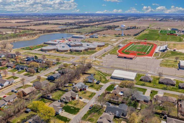 222 S Sunflower St, Rose Hill, KS 67133