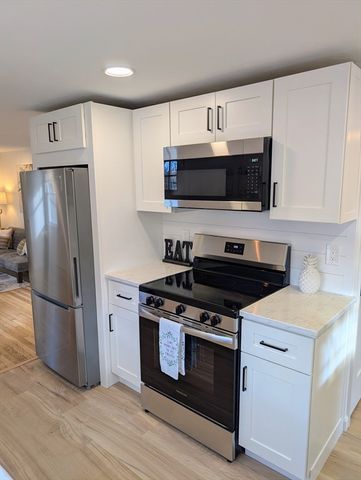 52 Harrison Ave, Auburn, MA 01501