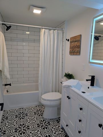 52 Harrison Ave, Auburn, MA 01501