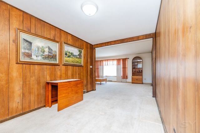 1222 Woodside Road, La Grange Park, IL 60526